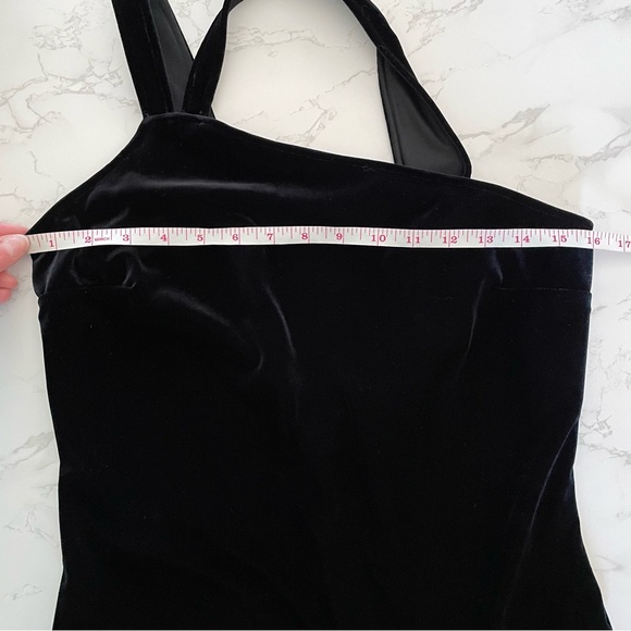 Jessica McClintock Gunne Sax Black Asymmetrical Neck Velvet Maxi Dress | 11/12 - Picture 7 of 7